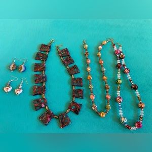 2lb jewlery lot (multi color)